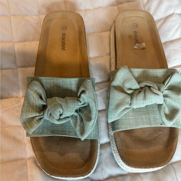 Grace Green Bow Slide Sandals - Picture 1 of 3
